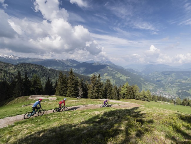 Mountainbiken im Bikepark Wagrain © Wagrain Kleinarl Tourismus